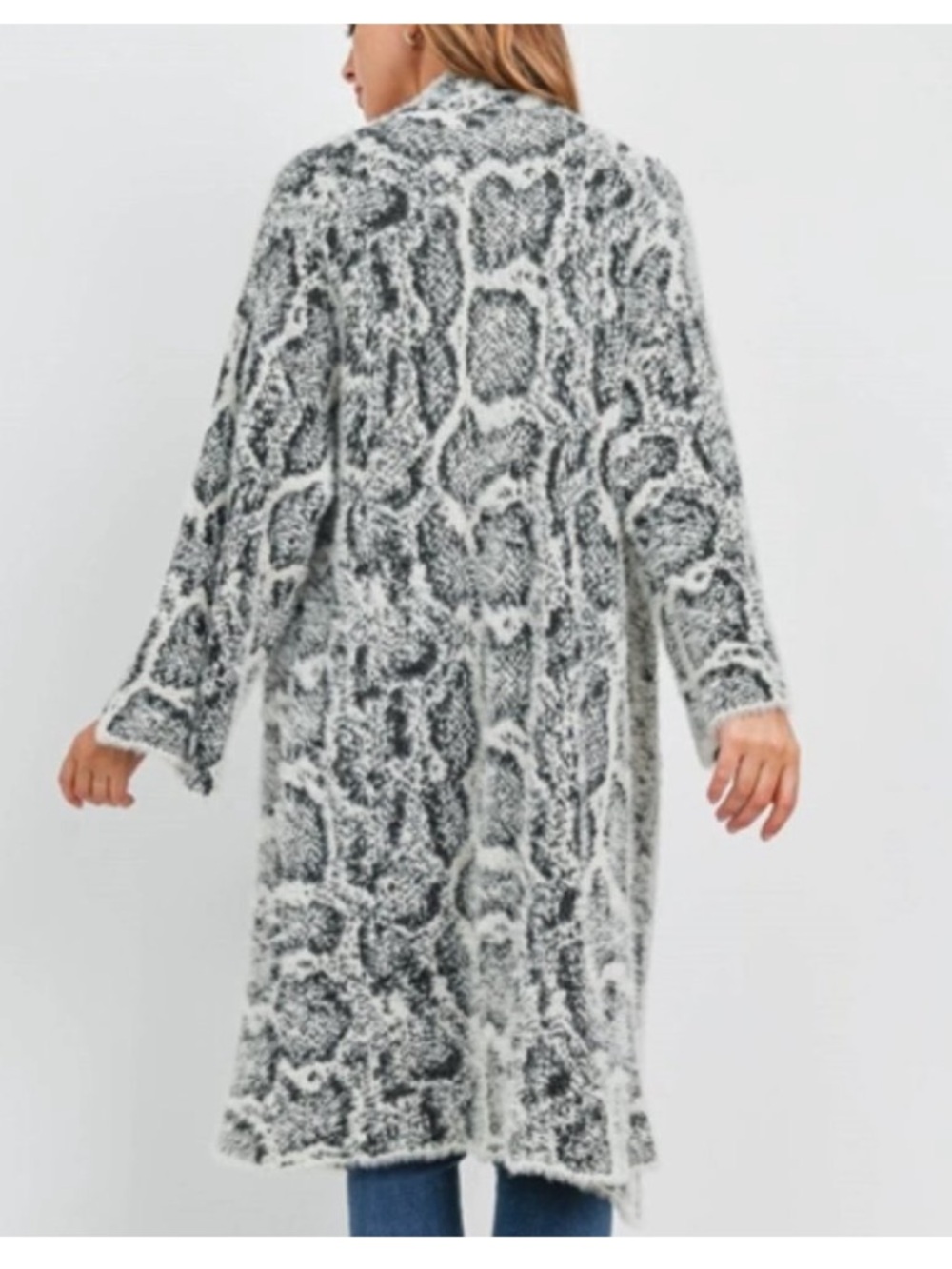 DEIL Soft Snow Leopard Print Long Open Bell Sleeves Oversized Cardigan OS - Picture 2 of 6